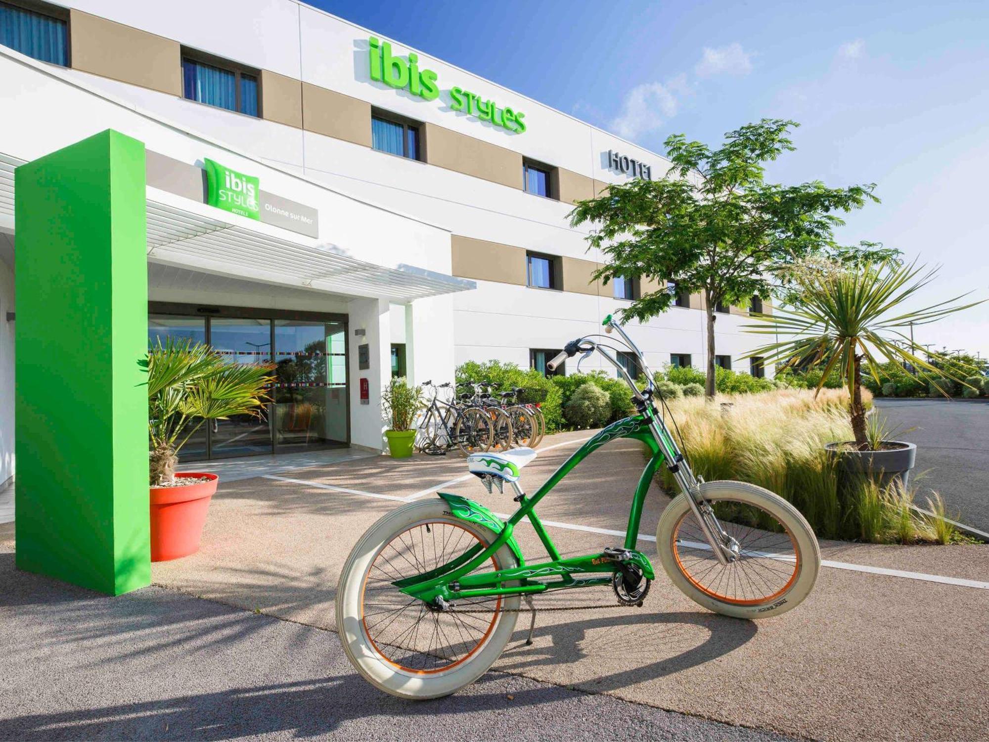 Hotel Ibis Styles Les Sables Olonne Exterior foto